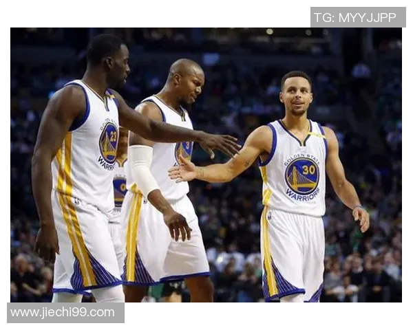 鹈鹕与勇士G3激战正酣谁能在季后赛中逆袭夺胜